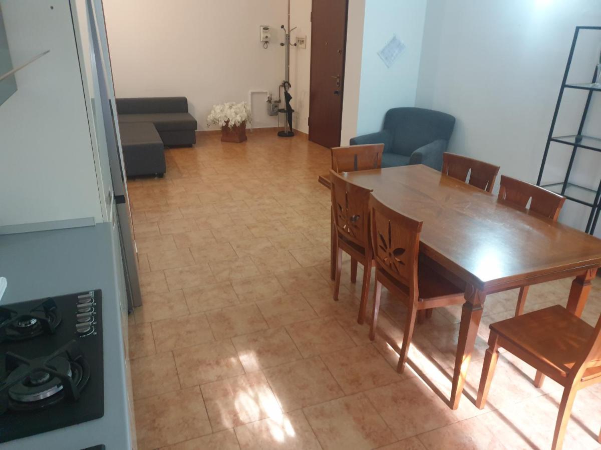 Maffucci 24 Bilocale Molto Spazioso E Moderno Milan Exterior photo